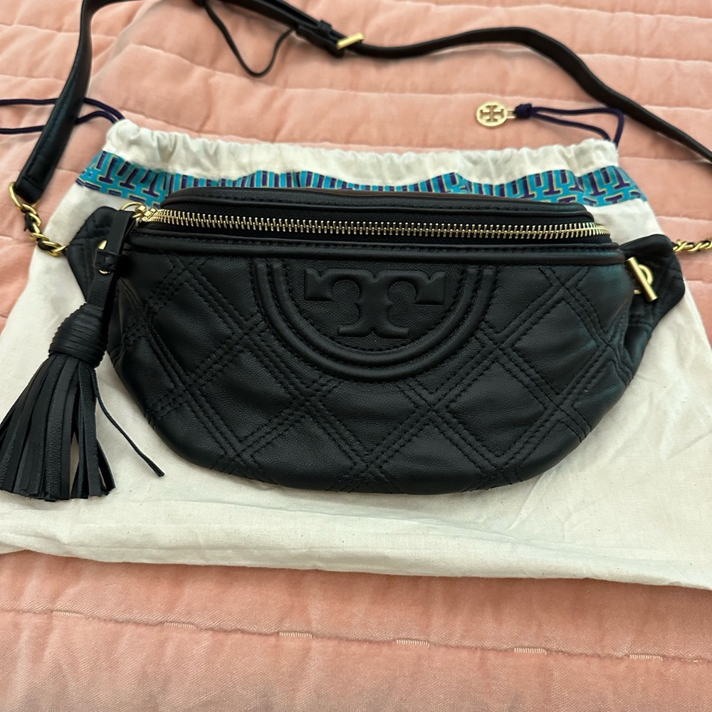 Tori Burch Fleming bumbag black leather